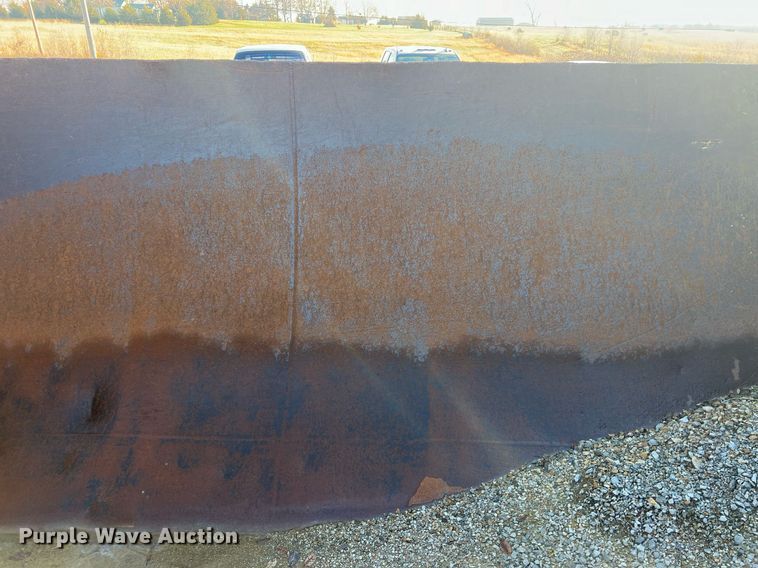 image for item NN9310 2001 Mack RD688S  dump truck