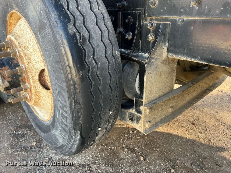 image for item NN9310 2001 Mack RD688S  dump truck