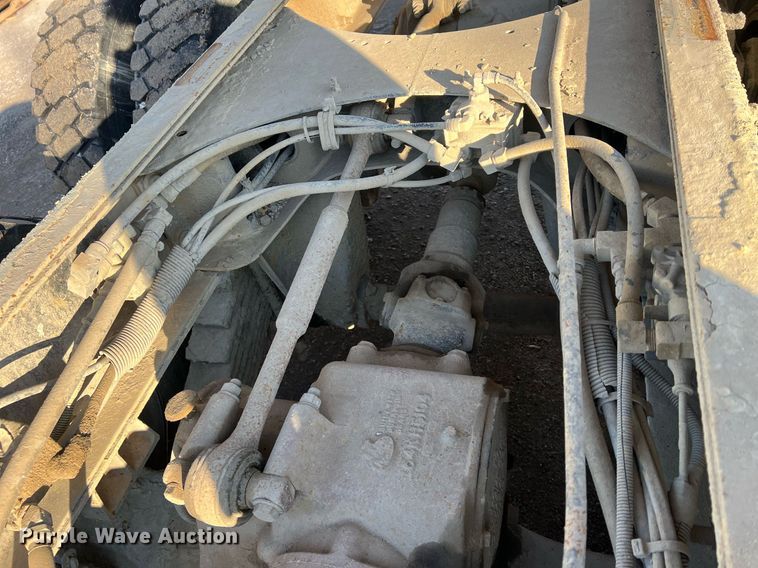 image for item NN9310 2001 Mack RD688S  dump truck