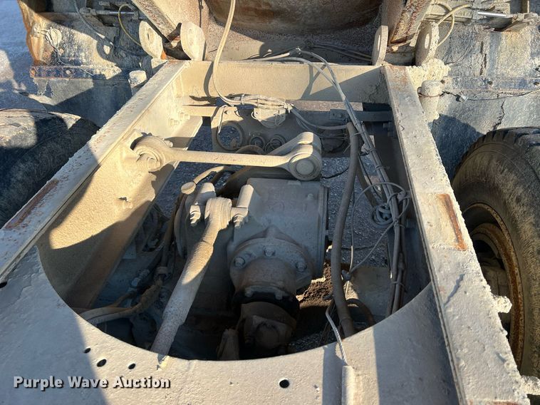 image for item NN9310 2001 Mack RD688S  dump truck