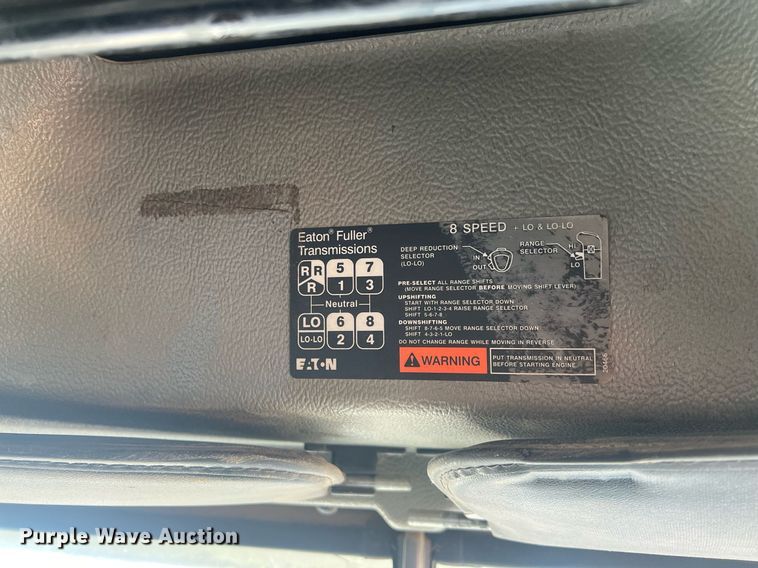 image for item NN9310 2001 Mack RD688S  dump truck