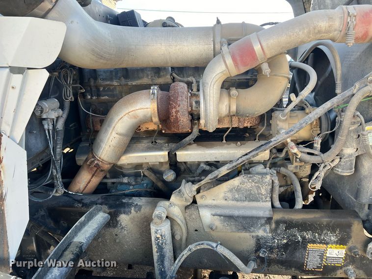 image for item NN9310 2001 Mack RD688S  dump truck