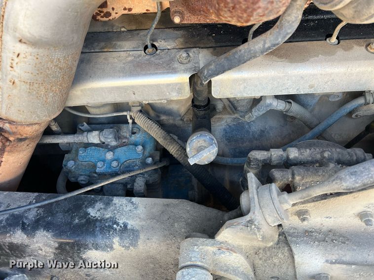 image for item NN9310 2001 Mack RD688S  dump truck