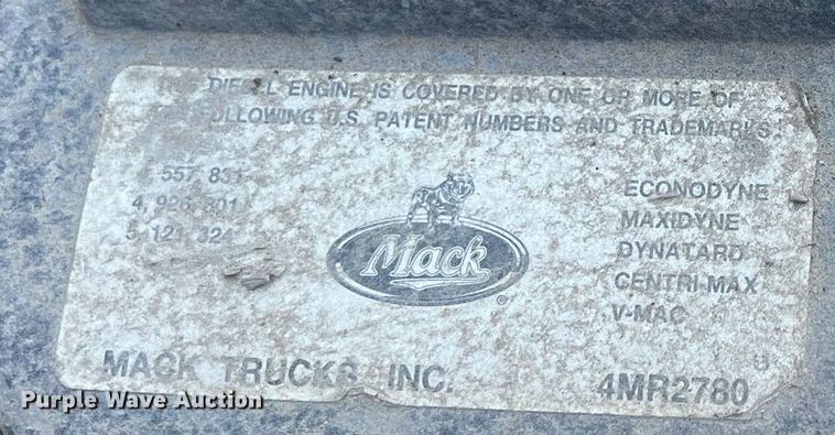 image for item NN9310 2001 Mack RD688S  dump truck