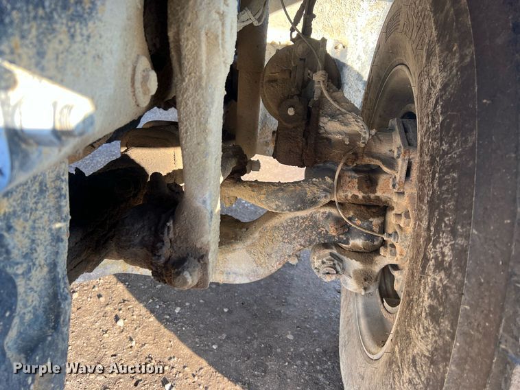 image for item NN9310 2001 Mack RD688S  dump truck