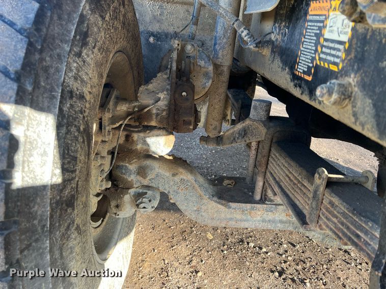 image for item NN9310 2001 Mack RD688S  dump truck