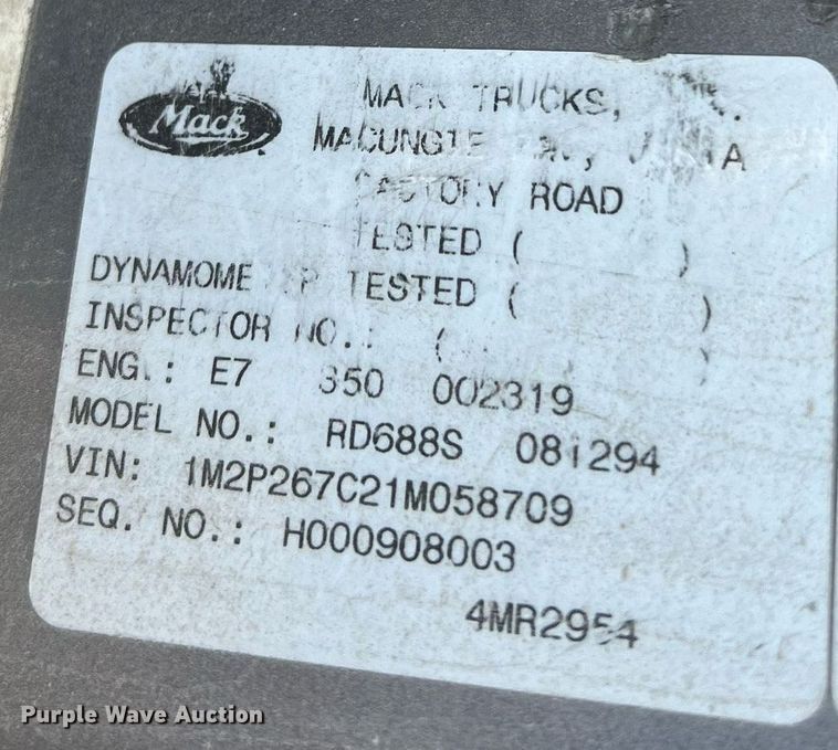 image for item NN9310 2001 Mack RD688S  dump truck