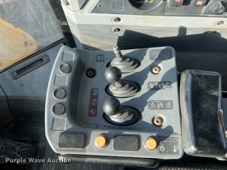 image for item NN9314 2013 Caterpillar 966K  wheel loader