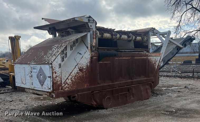 image for item NN9315 Metso Lokotrack ST171  screening plant