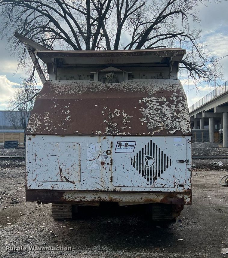 image for item NN9315 Metso Lokotrack ST171  screening plant