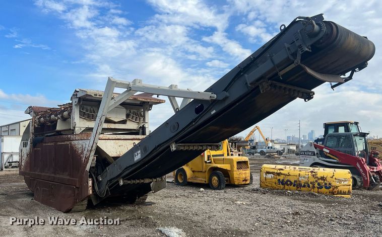 image for item NN9315 Metso Lokotrack ST171  screening plant