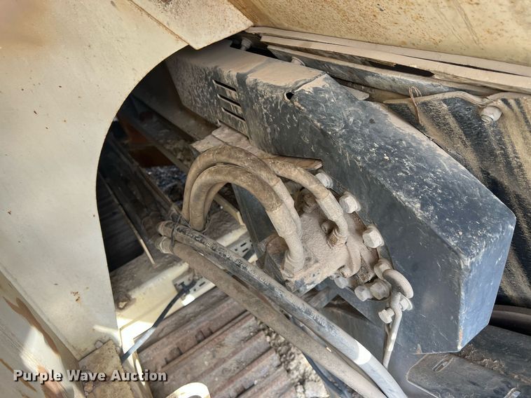 image for item NN9315 Metso Lokotrack ST171  screening plant