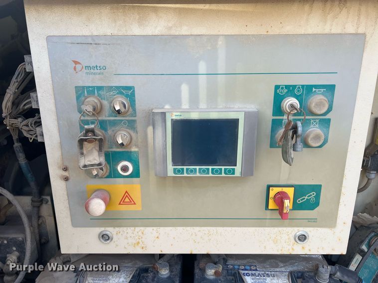 image for item NN9315 Metso Lokotrack ST171  screening plant