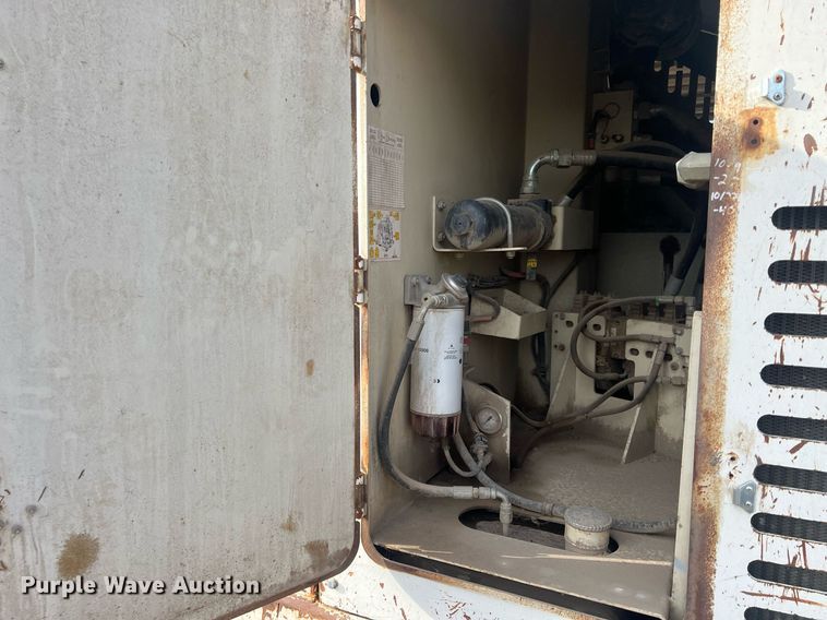 image for item NN9315 Metso Lokotrack ST171  screening plant