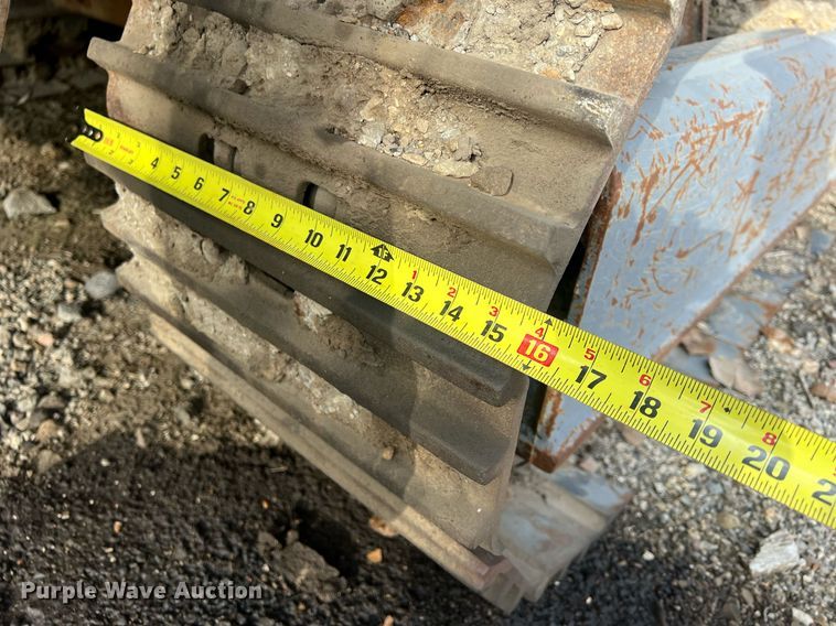 image for item NN9315 Metso Lokotrack ST171  screening plant