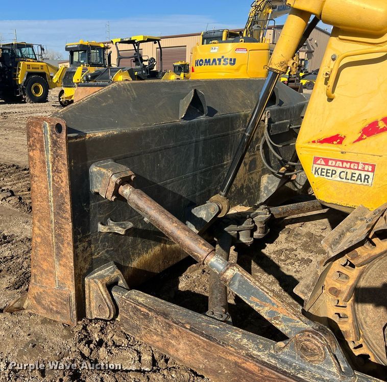 image for item NN9316 New Holland DC180  dozer