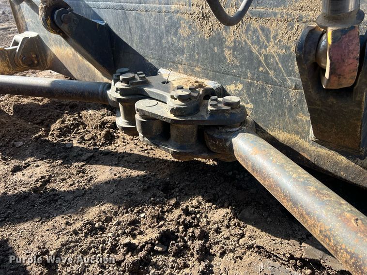 image for item NN9316 New Holland DC180  dozer