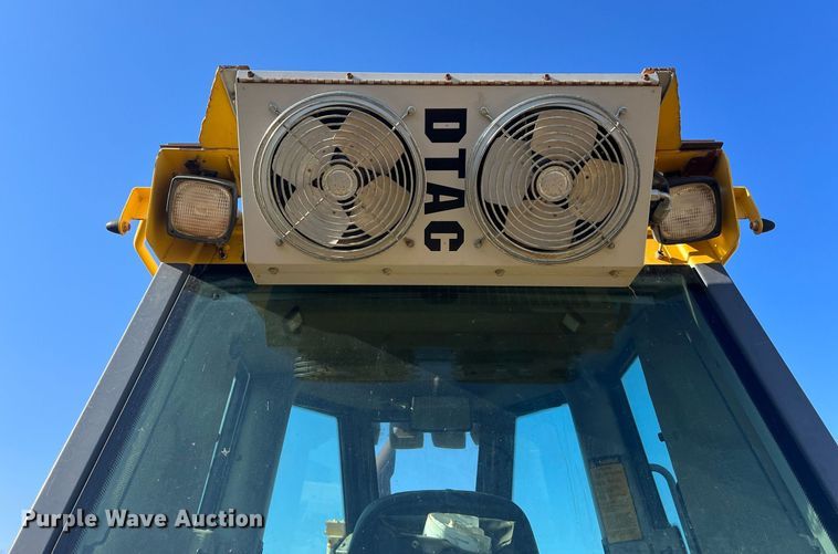 image for item NN9316 New Holland DC180  dozer