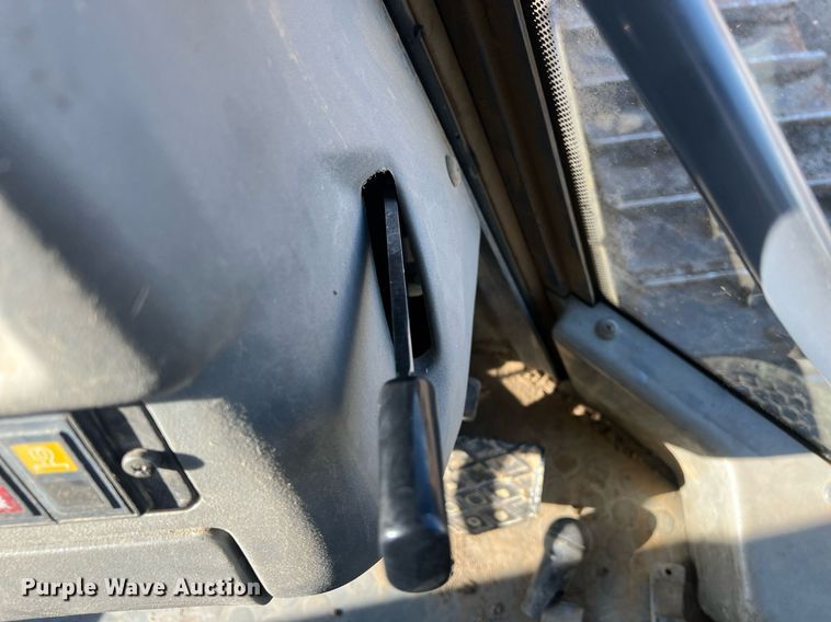 image for item NN9316 New Holland DC180  dozer