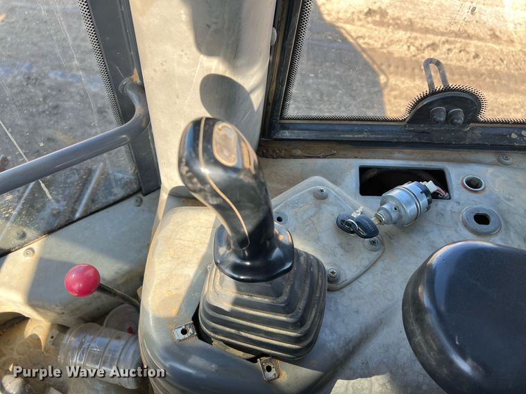 image for item NN9316 New Holland DC180  dozer