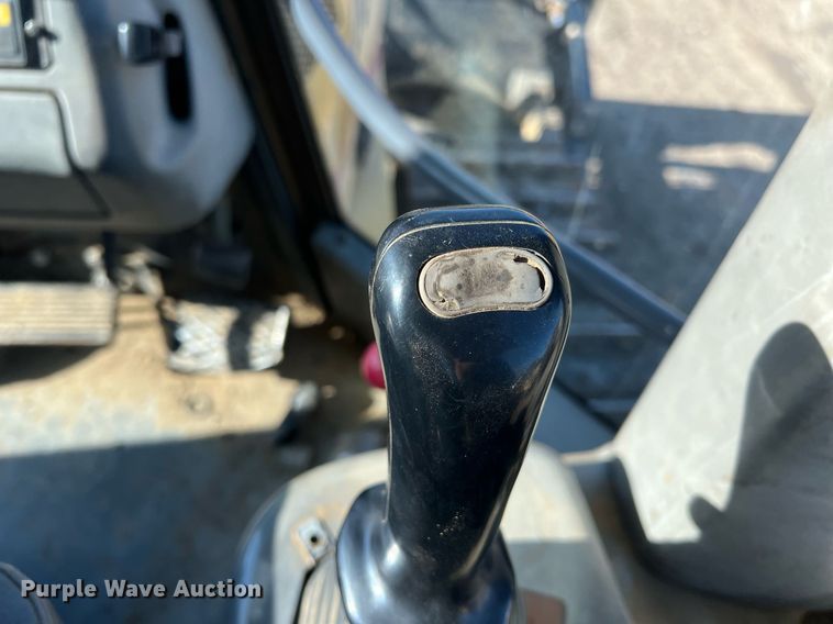 image for item NN9316 New Holland DC180  dozer