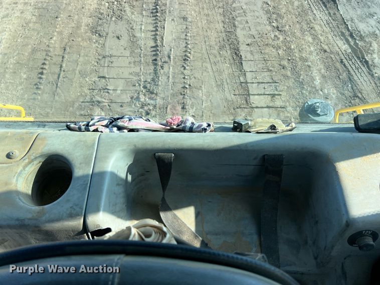 image for item NN9316 New Holland DC180  dozer