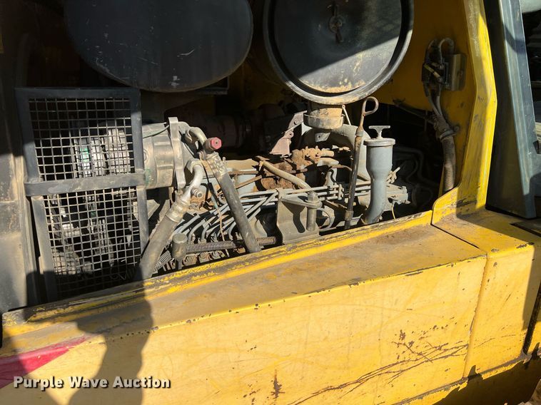 image for item NN9316 New Holland DC180  dozer