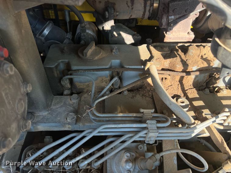 image for item NN9316 New Holland DC180  dozer