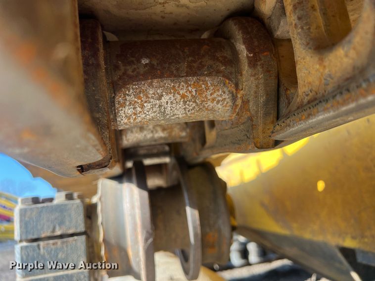 image for item NN9316 New Holland DC180  dozer