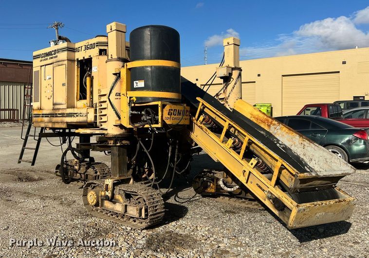 image for item NN9317 1996 Gomaco GT3600  slip form paver