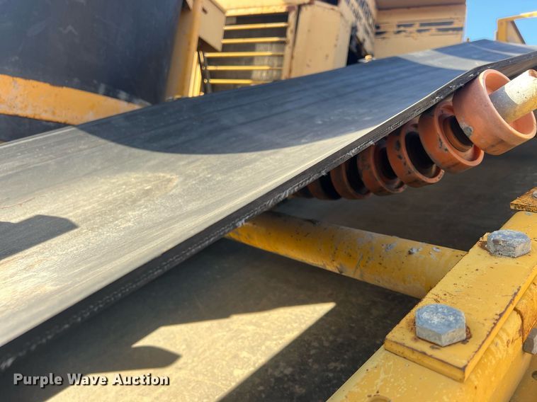 image for item NN9317 1996 Gomaco GT3600  slip form paver