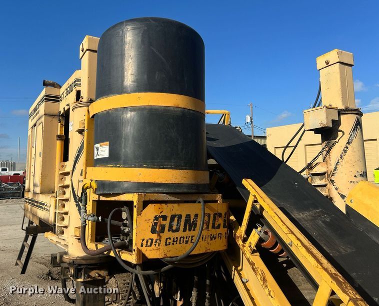 image for item NN9317 1996 Gomaco GT3600  slip form paver