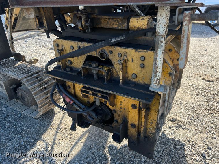 image for item NN9317 1996 Gomaco GT3600  slip form paver