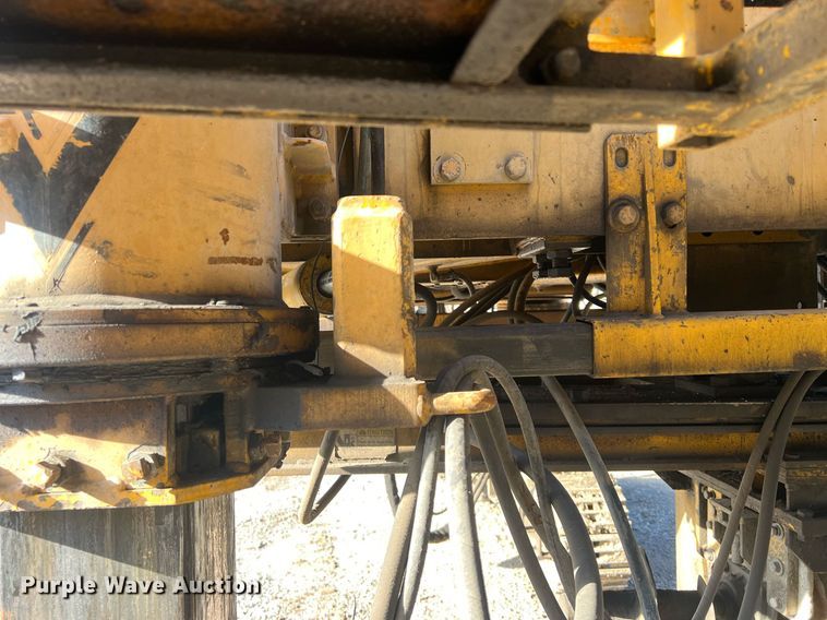 image for item NN9317 1996 Gomaco GT3600  slip form paver