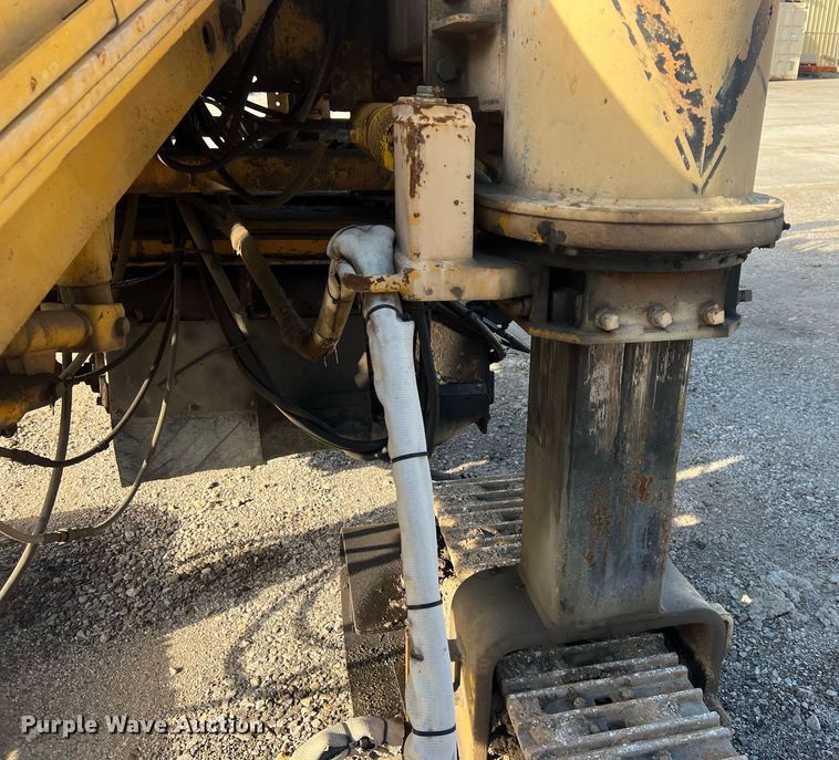 image for item NN9317 1996 Gomaco GT3600  slip form paver