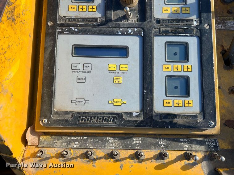 image for item NN9317 1996 Gomaco GT3600  slip form paver