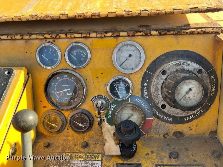 image for item NN9317 1996 Gomaco GT3600  slip form paver