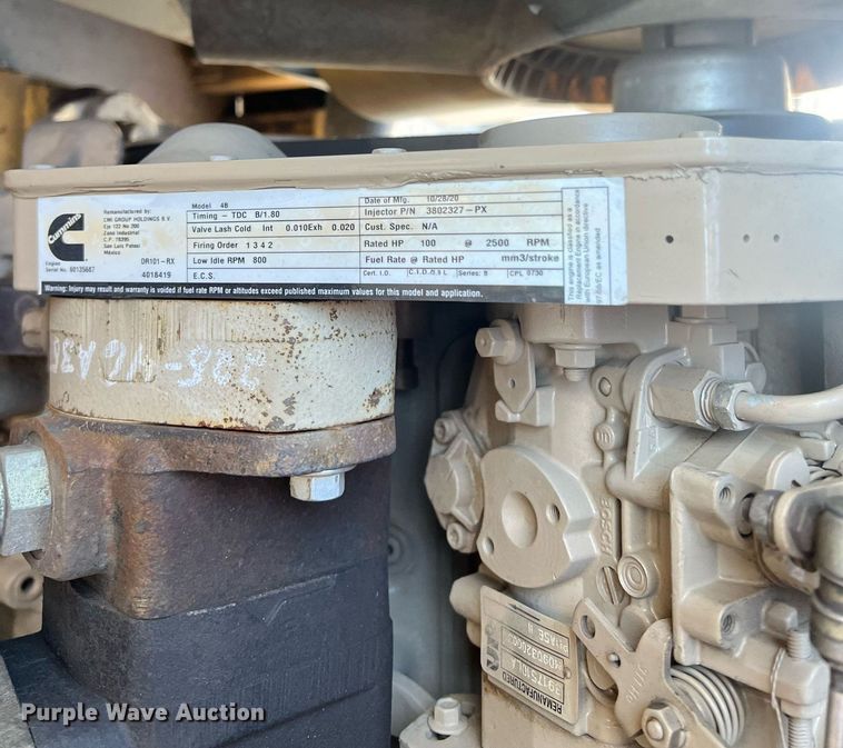 image for item NN9317 1996 Gomaco GT3600  slip form paver