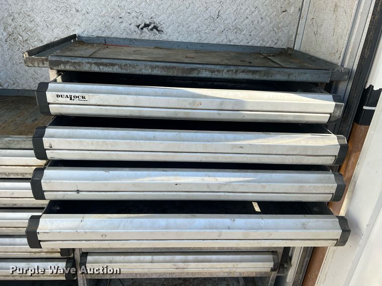 image for item NN9318 2014 Peterbilt 337  utility / service truck