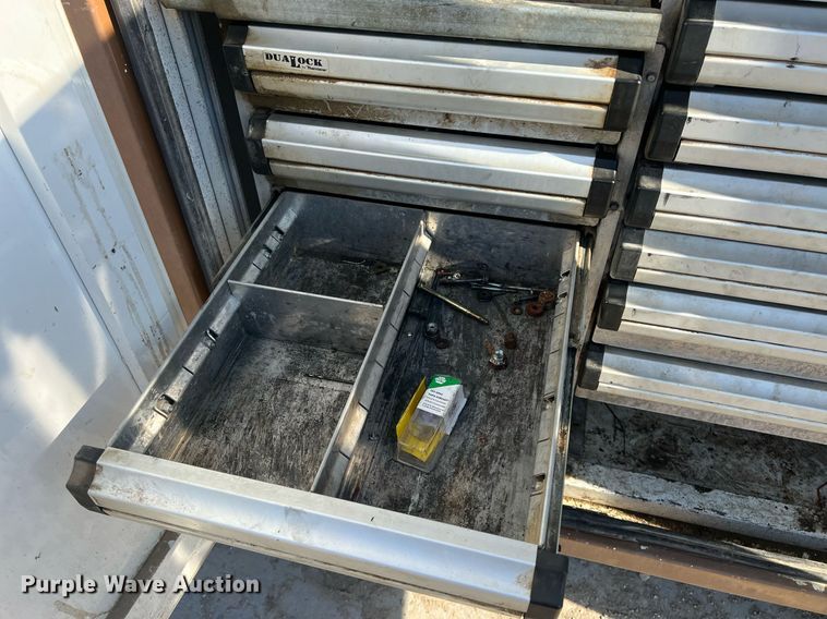 image for item NN9318 2014 Peterbilt 337  utility / service truck