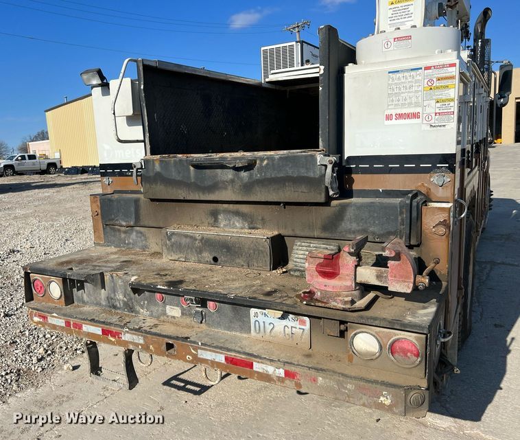 image for item NN9318 2014 Peterbilt 337  utility / service truck