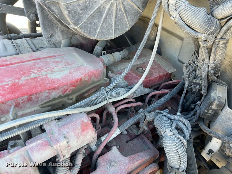 image for item NN9318 2014 Peterbilt 337  utility / service truck