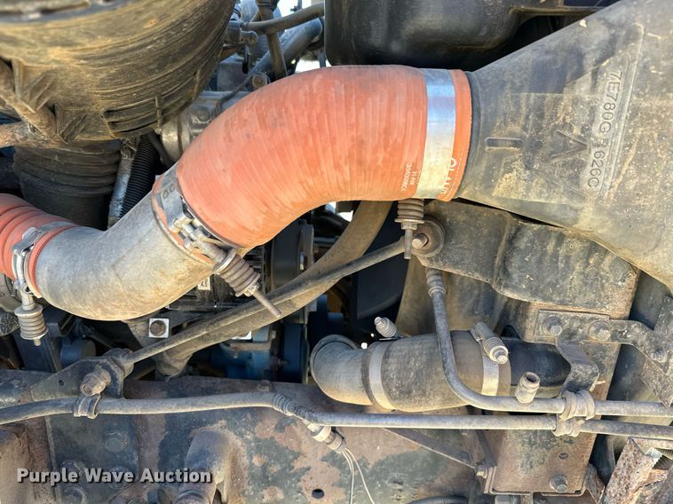 image for item NO9377 2007 International 7400  dump truck