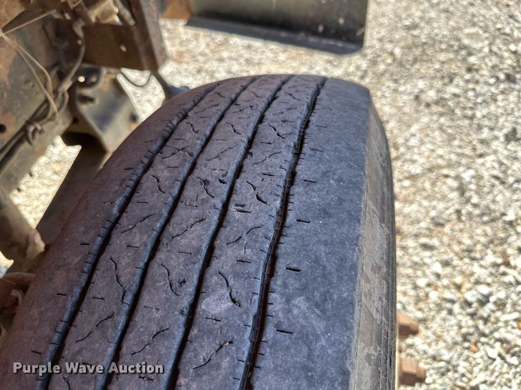 image for item NO9377 2007 International 7400  dump truck