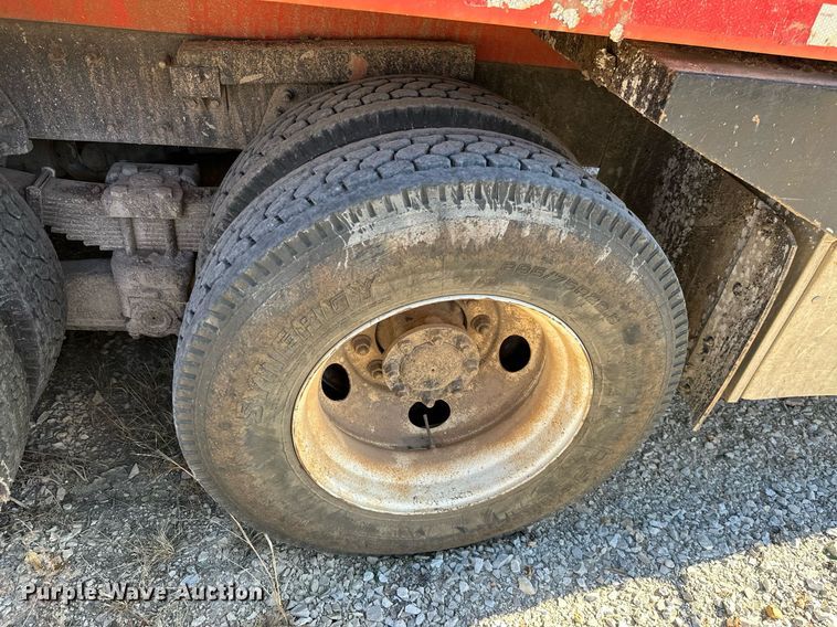 image for item NO9377 2007 International 7400  dump truck