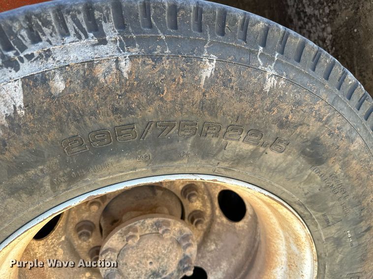 image for item NO9377 2007 International 7400  dump truck