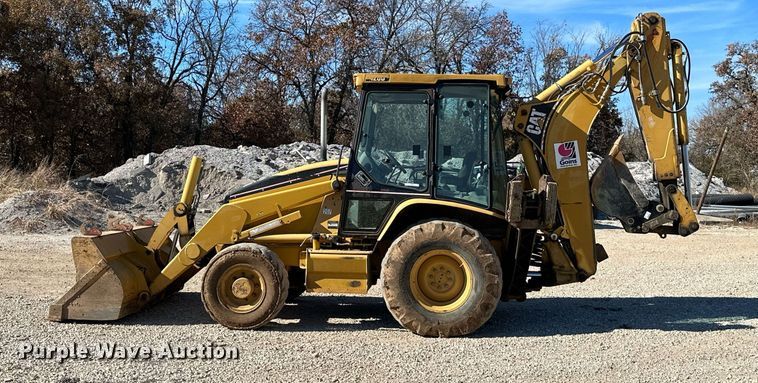 image for item NO9379 2004 Caterpillar 420D  backhoe