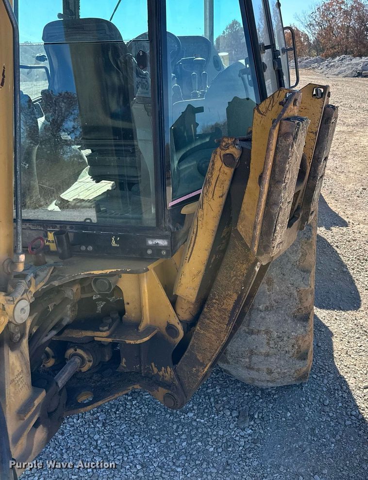 image for item NO9379 2004 Caterpillar 420D  backhoe