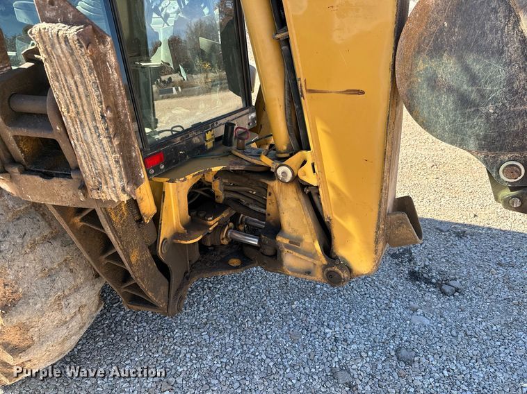 image for item NO9379 2004 Caterpillar 420D  backhoe