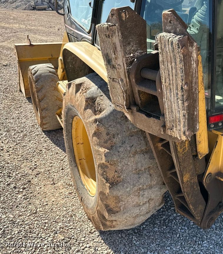 image for item NO9379 2004 Caterpillar 420D  backhoe